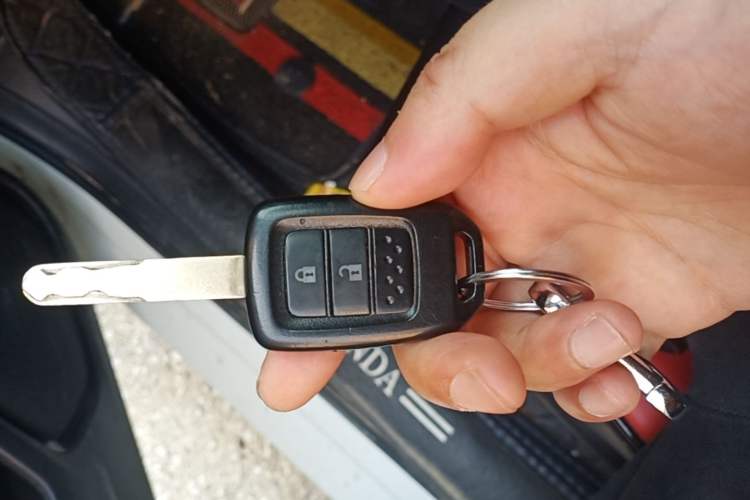 Used Honda Fit 2016 1.5L LX CVT Comfort Model Vehicle Key