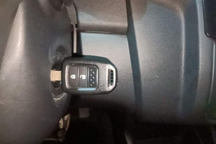 Used Honda Fit 2016 1.5L LX CVT Comfort Model Vehicle Key
