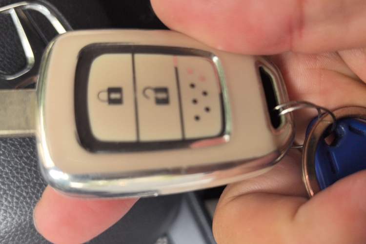 Used Honda Fit 2016 1.5L LX Manual Comfort Model Vehicle Key