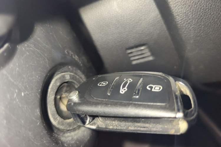 Used Honda Fit 2016 1.5L LXS CVT Comfort Sunroof Version Vehicle Key