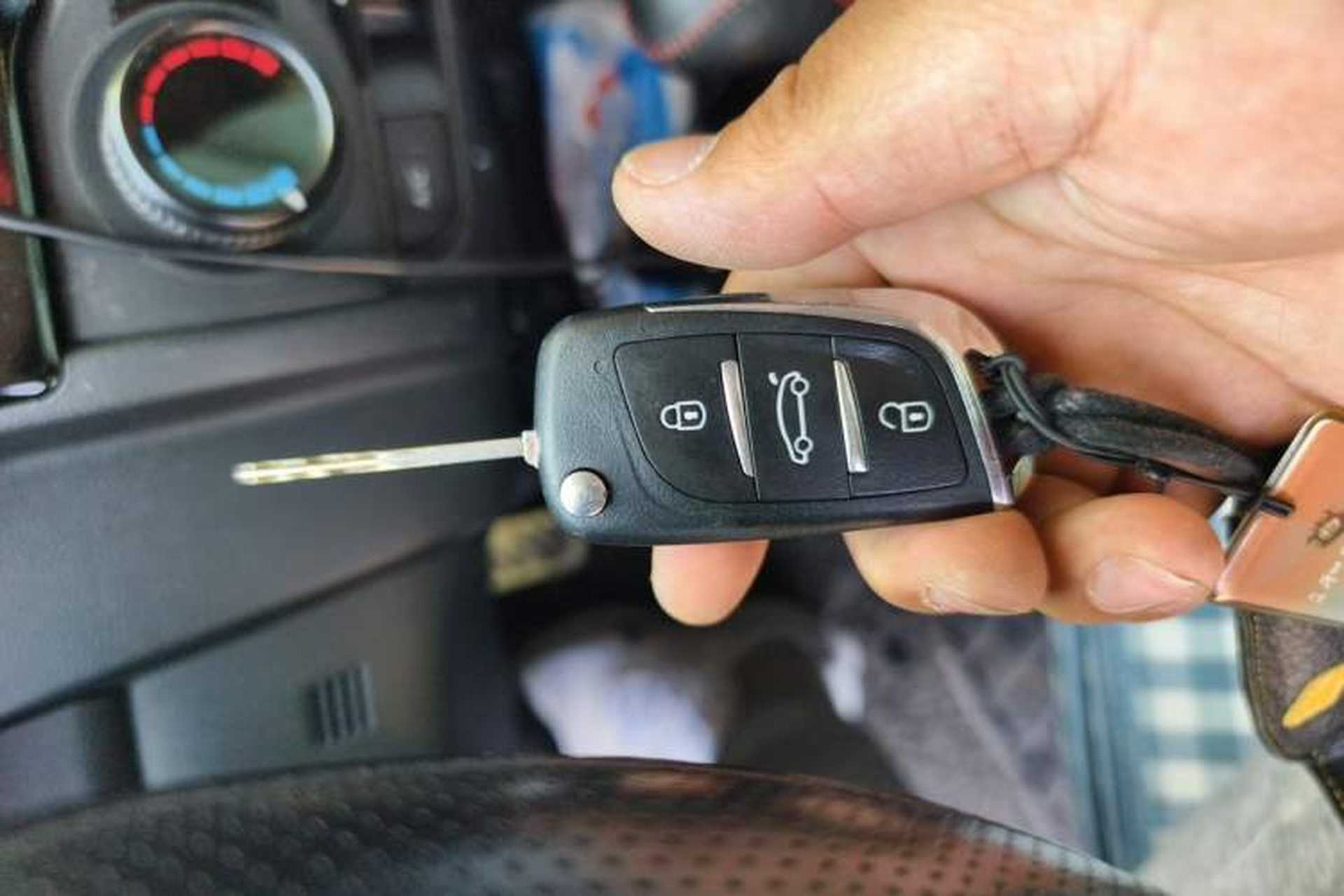 Used Honda Fit 2016 1.5L LX CVT Comfort Model Vehicle Key