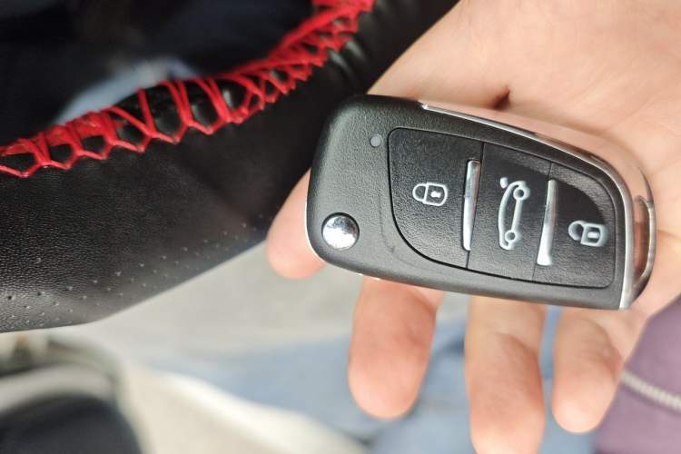 Used Honda Fit 2016 1.5L LXS CVT Comfort Sunroof Version Vehicle Key