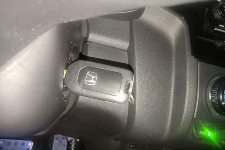 Used Honda Fit 2016 1.5L LXS CVT Comfort Sunroof Version Vehicle Key