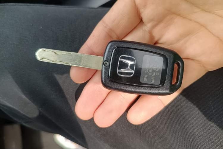 Used Honda Fit 2016 1.5L LXS CVT Comfort Sunroof Version Vehicle Key