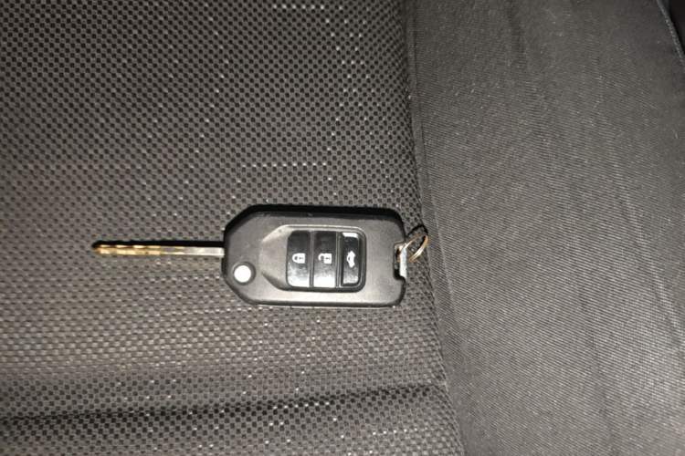 Used Honda Fit 2016 1.5L LXS CVT Comfort Sunroof Version Vehicle Key
