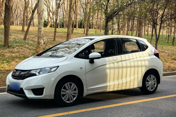 Ojetý Honda Fit 2016 1.5L LXS CVT Comfort Sunroof Version Guazi used car, China used car export, Used car for sale, Used  cars, Cheapest cars for sale