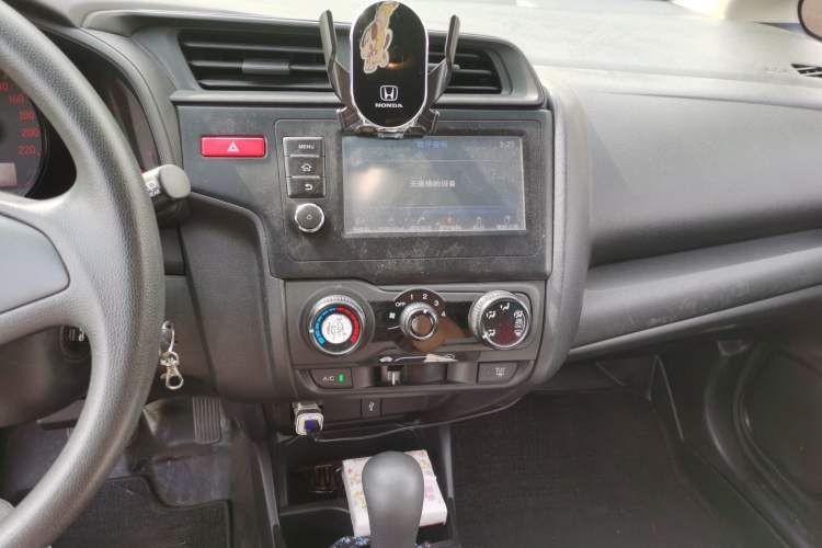 Used Honda Fit 2016 1.5L LX CVT Comfort Model Audio And AC Panel