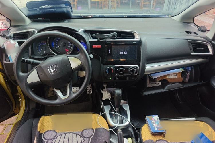 Used Honda Fit 2016 1.5L LXS CVT Comfort Sunroof Version Center Console