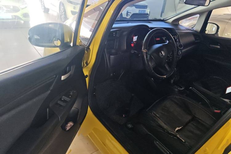 Used Honda Fit 2016 1.5L LX CVT Comfort Model Driver Seat