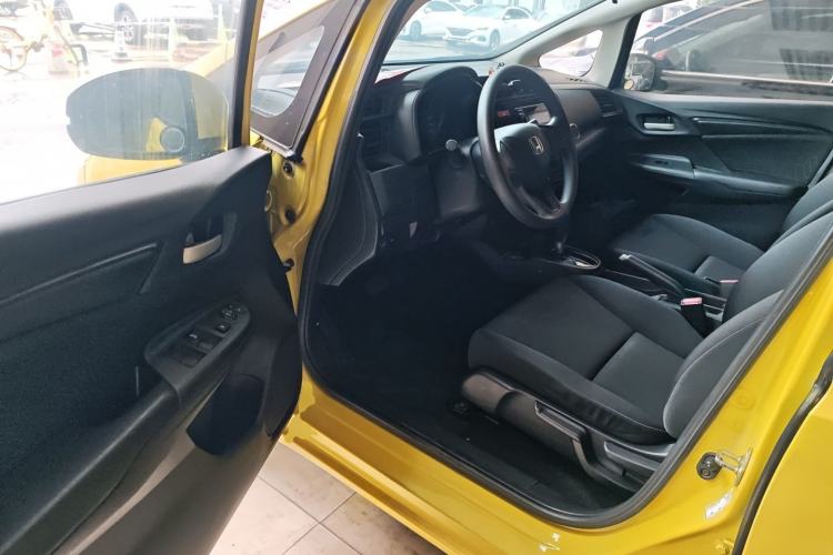 Used Honda Fit 2016 1.5L LX CVT Comfort Model Driver Seat