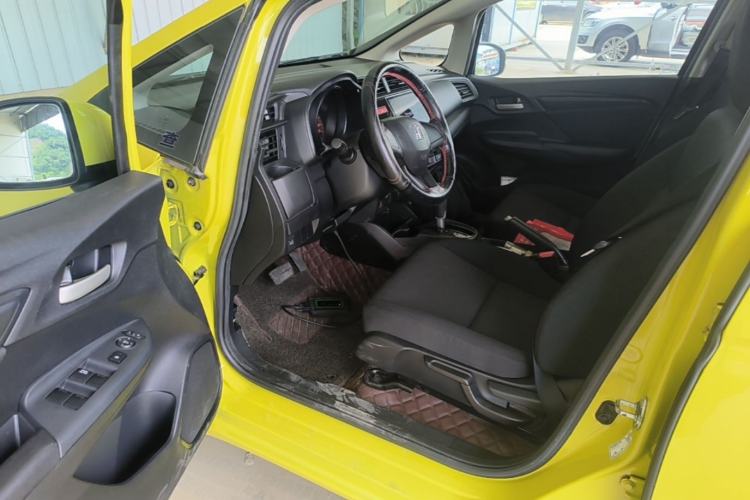 Used Honda Fit 2016 1.5L LX CVT Comfort Model Driver Seat