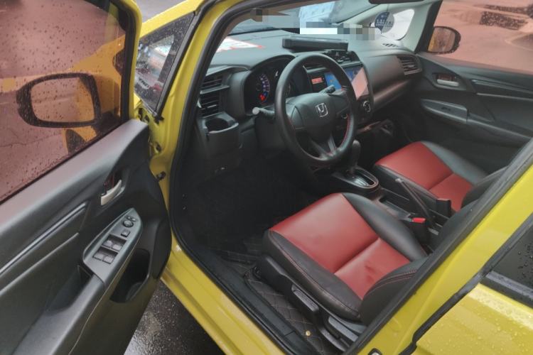 Used Honda Fit 2016 1.5L LXS CVT Comfort Sunroof Version Driver Seat