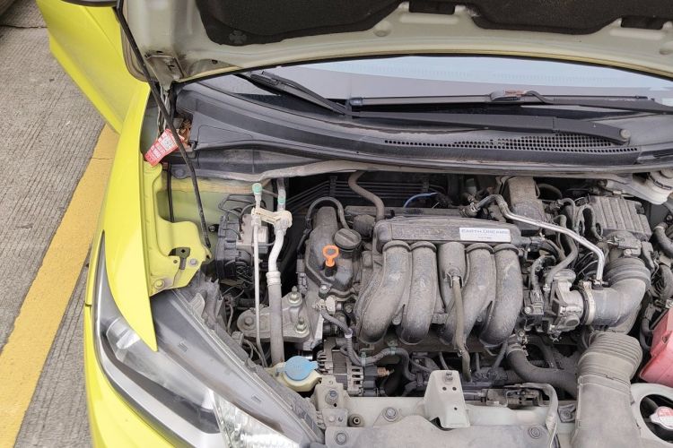 Used Honda Fit 2016 1.5L LXS CVT Comfort Sunroof Version Engine Bay Right