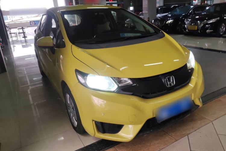 Used Honda Fit 2016 1.5L LX CVT Comfort Model Exterior 1