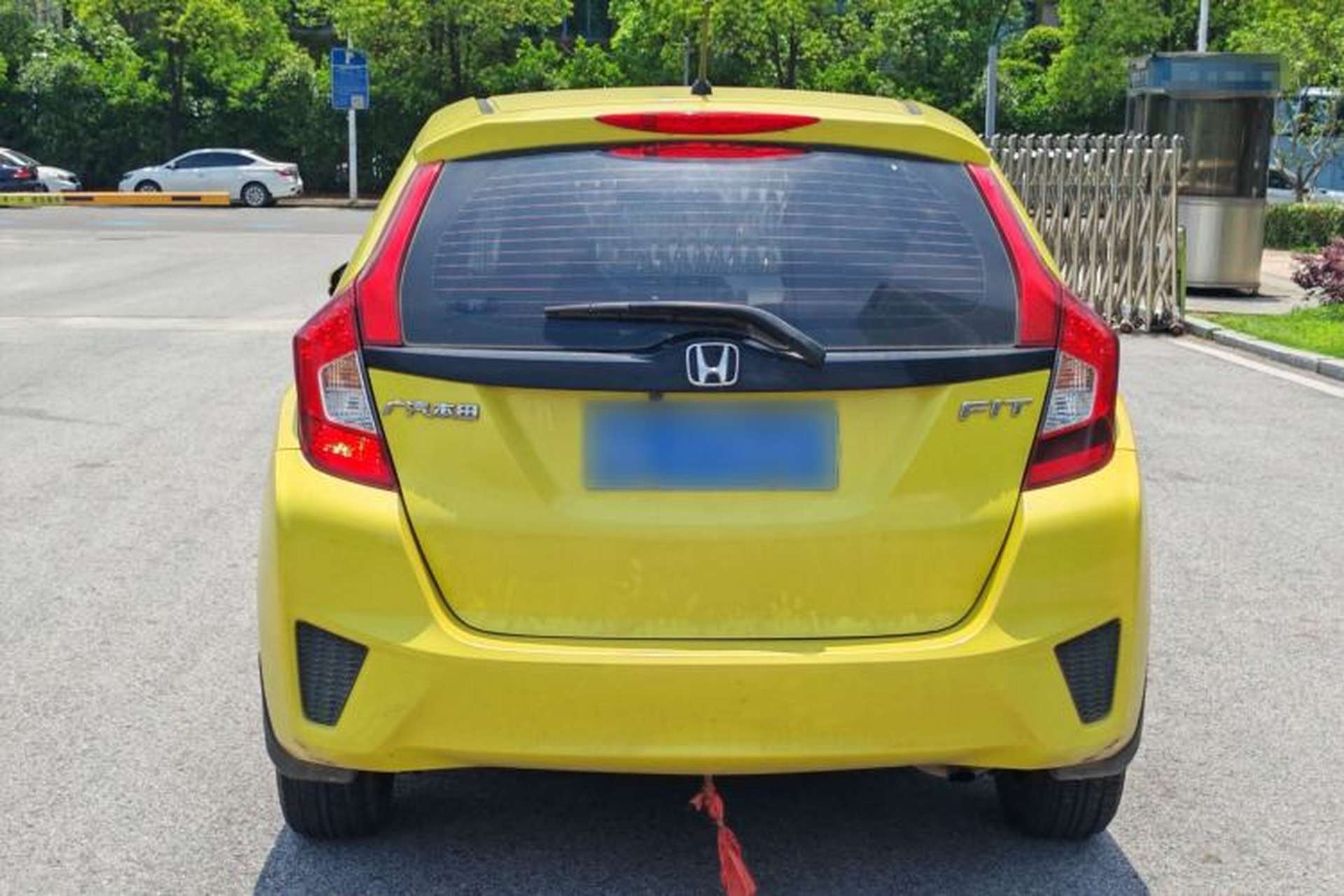 Used Honda Fit 2016 1.5L LX CVT Comfort Model Exterior 3