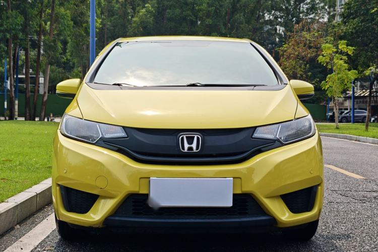 Used Honda Fit 2016 1.5L LX CVT Comfort Model Exterior 6