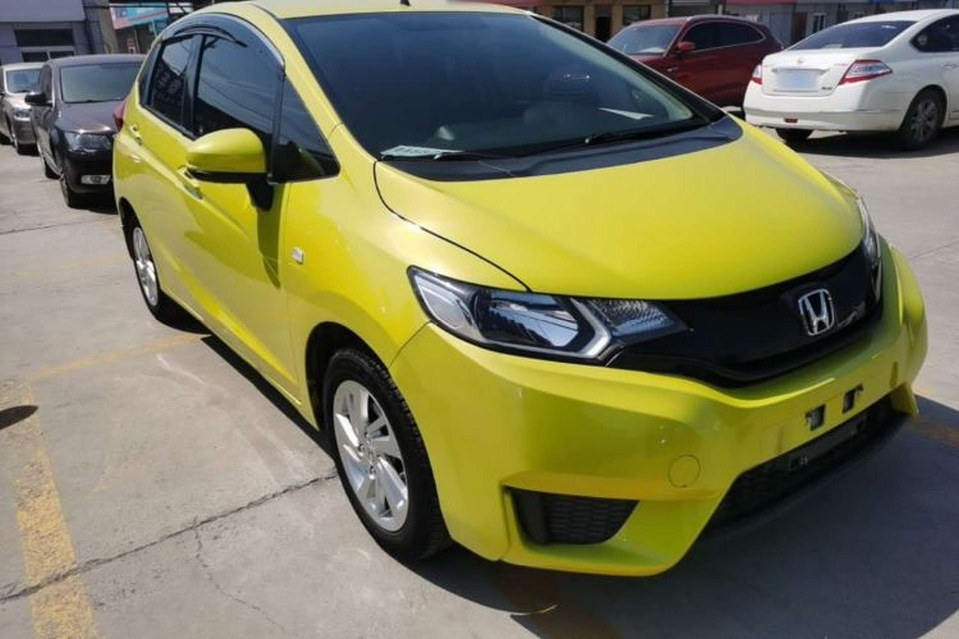 Used Honda Fit 2016 1.5L LX CVT Comfort Model Front Right 45 Deg