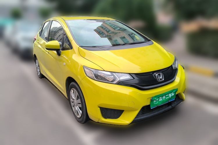 Used Honda Fit 2016 1.5L LXS CVT Comfort Sunroof Version Front Right 45 Deg