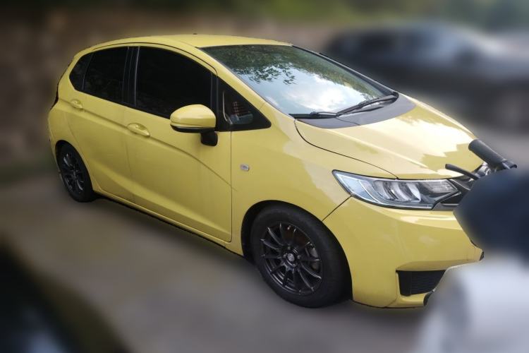 Used Honda Fit 2016 1.5L LX CVT Comfort Model Front Right 45 Deg