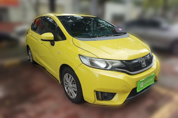 Used Honda Fit 2016 1.5L LXS CVT Comfort Sunroof Version Front Right 45 Deg