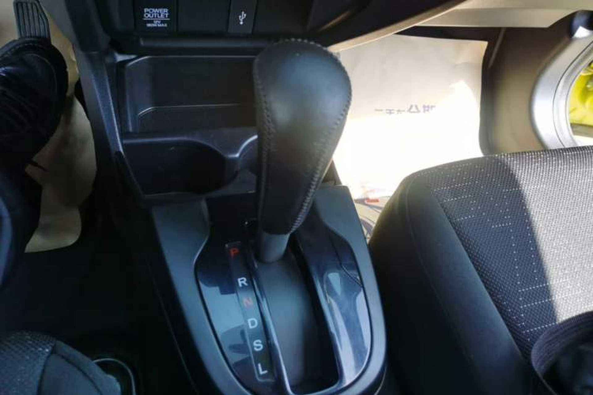 Used Honda Fit 2016 1.5L LX CVT Comfort Model Gear Lever