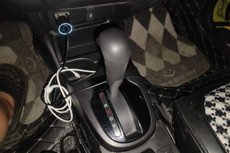 Used Honda Fit 2016 1.5L LXS CVT Comfort Sunroof Version Gear Lever