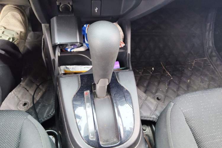 Used Honda Fit 2016 1.5L LXS CVT Comfort Sunroof Version Gear Lever