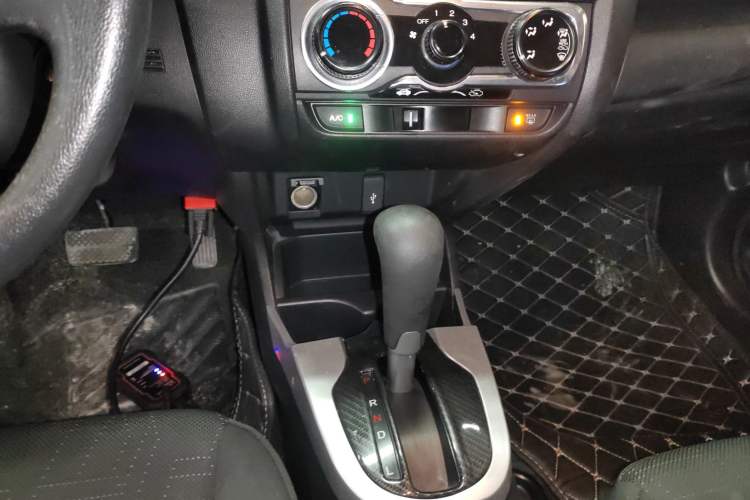 Used Honda Fit 2016 1.5L LX CVT Comfort Model Gear Lever