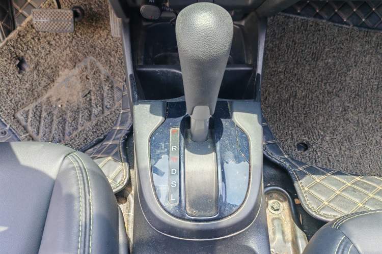 Used Honda Fit 2016 1.5L LX CVT Comfort Model Gear Lever