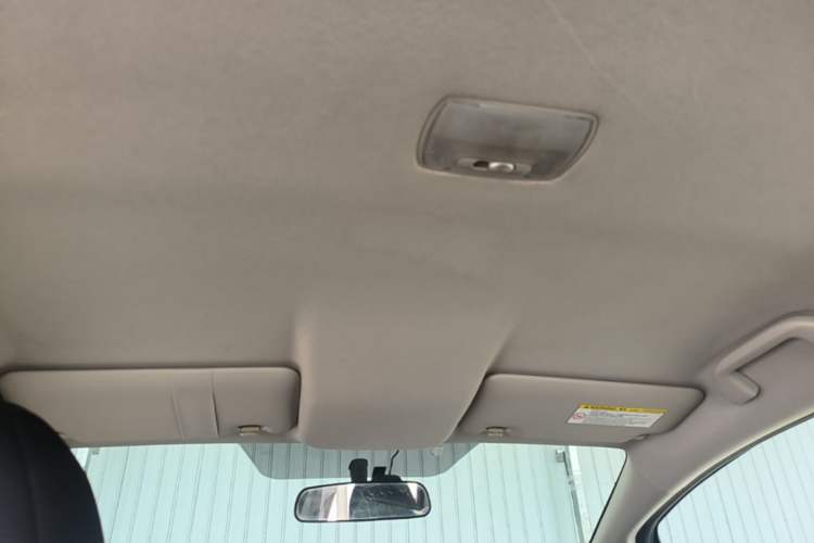 Used Honda Fit 2016 1.5L LX CVT Comfort Model Headliner