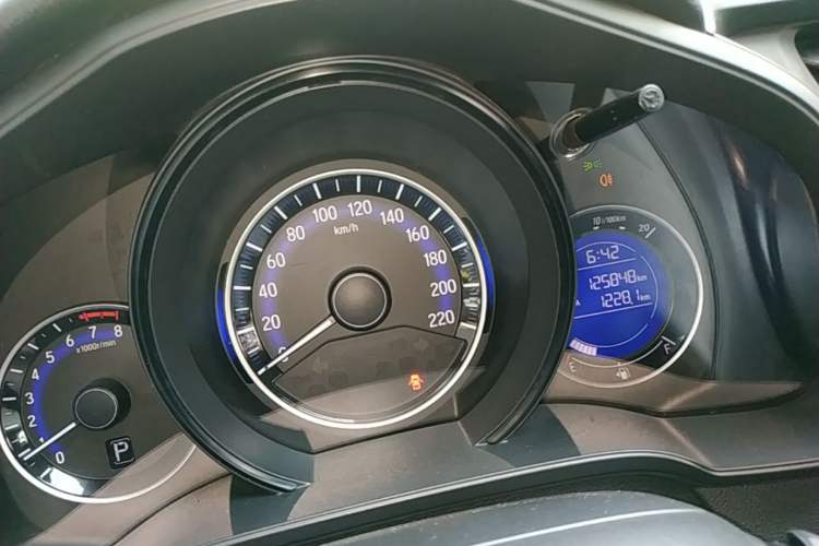 Used Honda Fit 2016 1.5L LXS CVT Comfort Sunroof Version Instrument Cluster