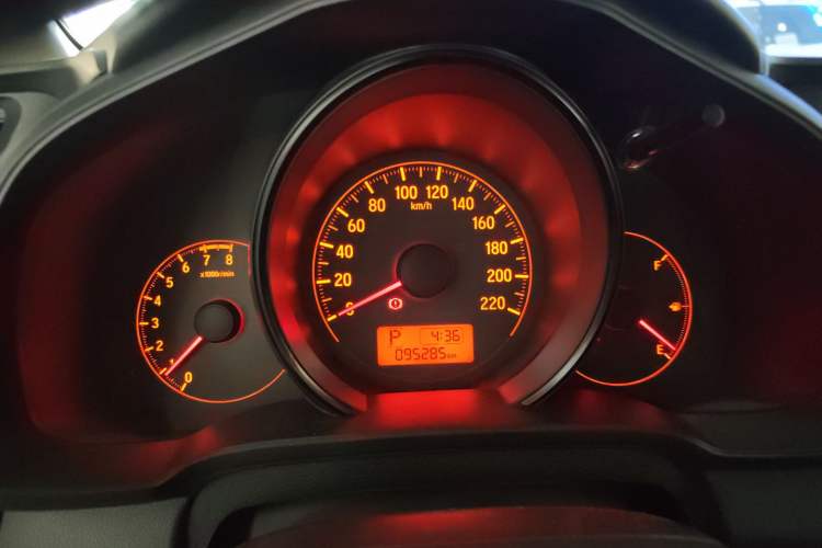 Used Honda Fit 2016 1.5L LX CVT Comfort Model Instrument Cluster
