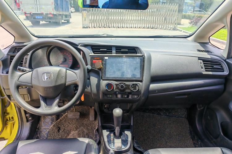 Used Honda Fit 2016 1.5L LX CVT Comfort Model Interior 2