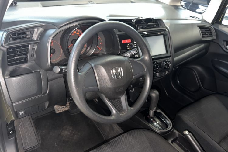Used Honda Fit 2016 1.5L LX CVT Comfort Model Interior 5