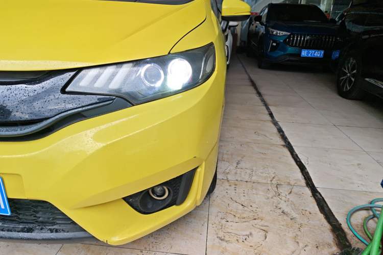 Used Honda Fit 2016 1.5L LX CVT Comfort Model Left Front Headlight