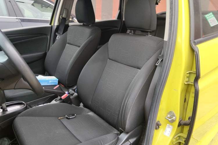 Used Honda Fit 2016 1.5L LXS CVT Comfort Sunroof Version Left Front Seat