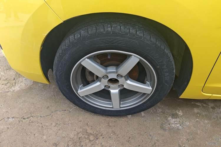 Used Honda Fit 2016 1.5L LXS CVT Comfort Sunroof Version Left Front Wheel Hub