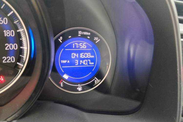Used Honda Fit 2016 1.5L LXS CVT Comfort Sunroof Version Odometer Close Up