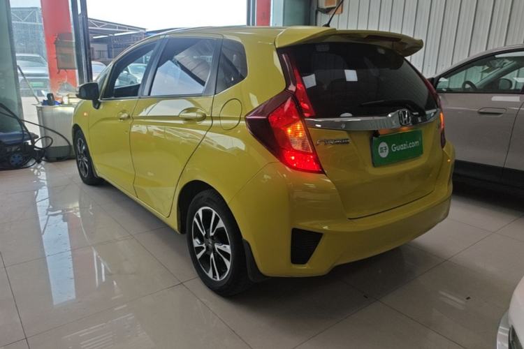 Used Honda Fit 2016 1.5L LX CVT Comfort Model Rear Left 45 Deg