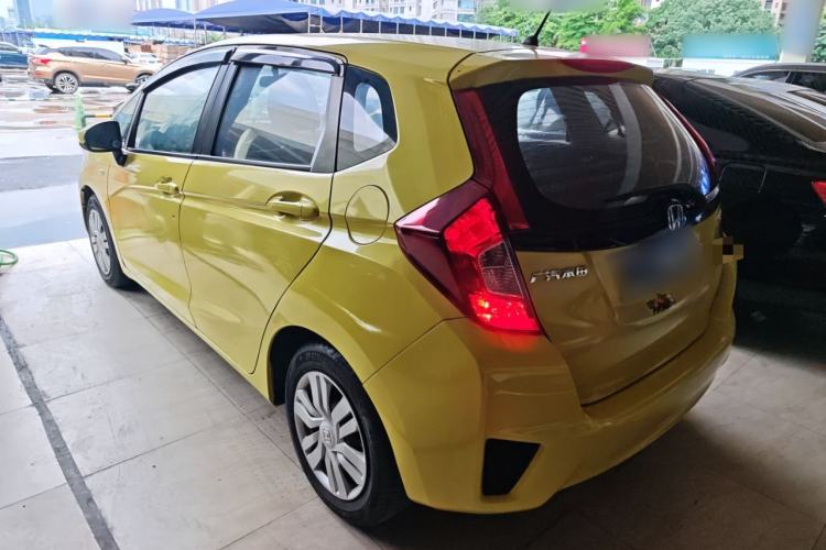 Used Honda Fit 2016 1.5L LX CVT Comfort Model Rear Left 45 Deg