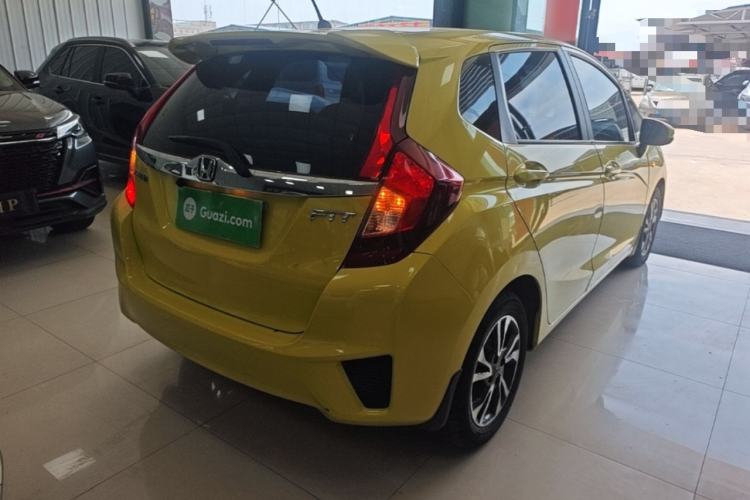 Used Honda Fit 2016 1.5L LX CVT Comfort Model Rear Right 45 Deg