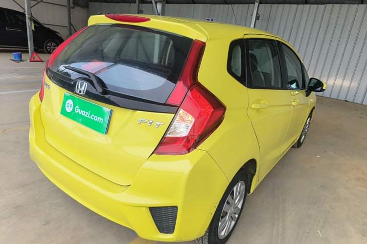 Used Honda Fit 2016 1.5L LX CVT Comfort Model Rear Right 45 Deg