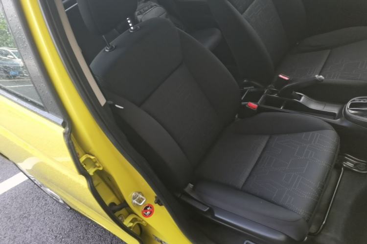 Used Honda Fit 2016 1.5L LX CVT Comfort Model Right Front Seat