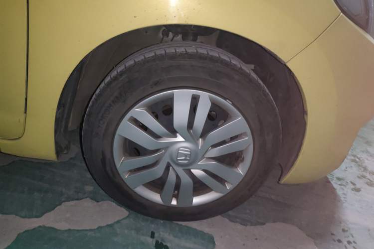 Used Honda Fit 2016 1.5L LXS CVT Comfort Sunroof Version Right Front Wheel Hub