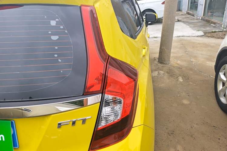 Used Honda Fit 2016 1.5L LXS CVT Comfort Sunroof Version Right Rear Taillight