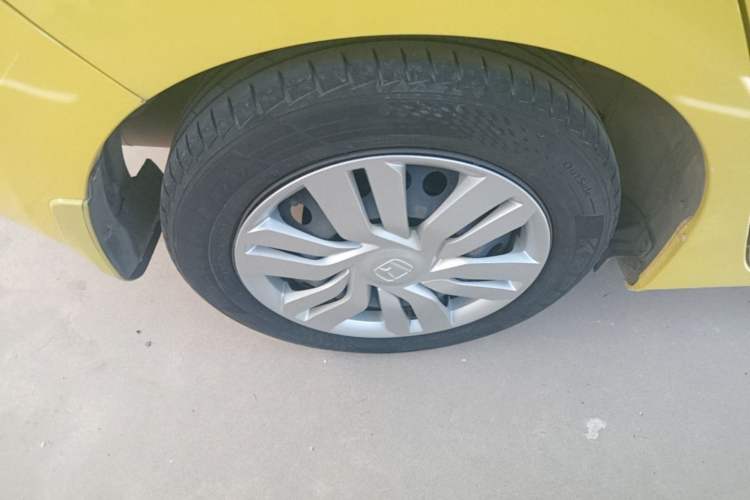 Used Honda Fit 2016 1.5L LXS CVT Comfort Sunroof Version Right Rear Wheel Hub