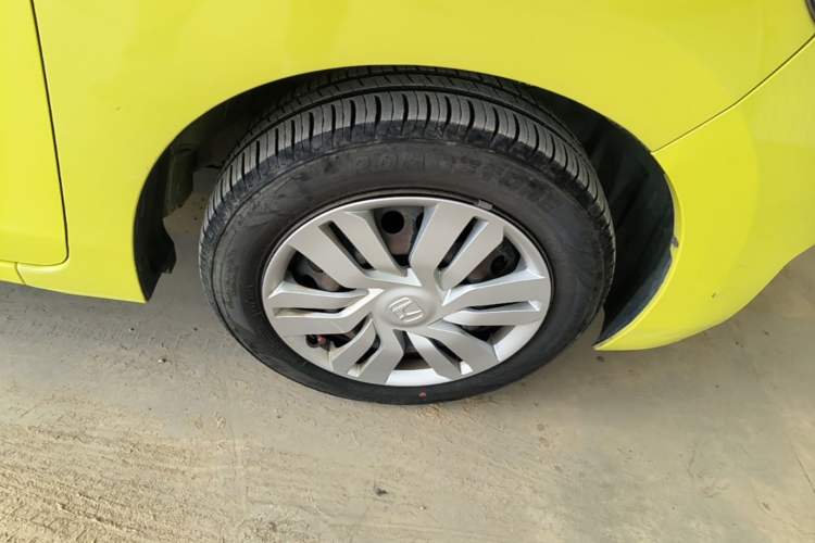 Used Honda Fit 2016 1.5L LX CVT Comfort Model Right Rear Wheel Hub