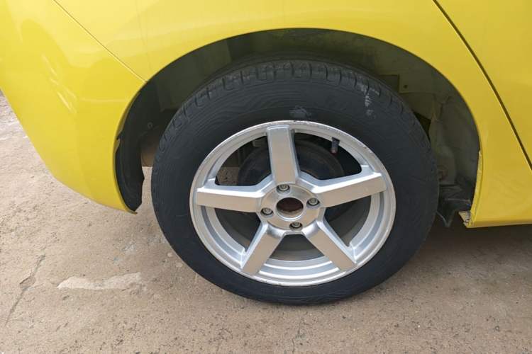 Used Honda Fit 2016 1.5L LXS CVT Comfort Sunroof Version Right Rear Wheel Hub