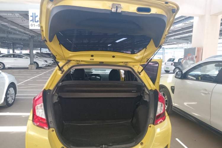 Used Honda Fit 2016 1.5L LXS CVT Comfort Sunroof Version Trunk