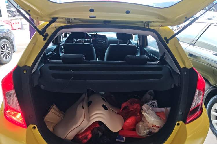 Used Honda Fit 2016 1.5L LX CVT Comfort Model Trunk